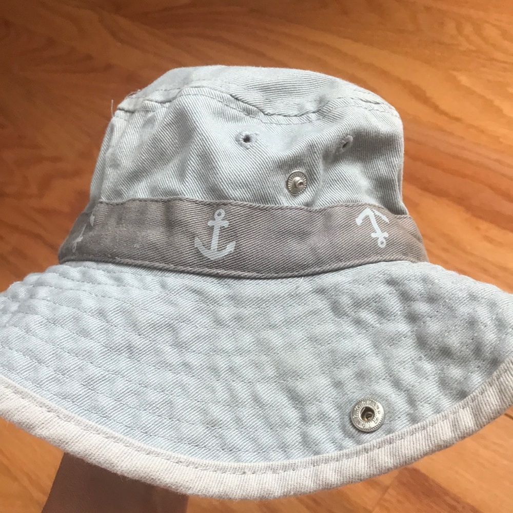 Carters hat